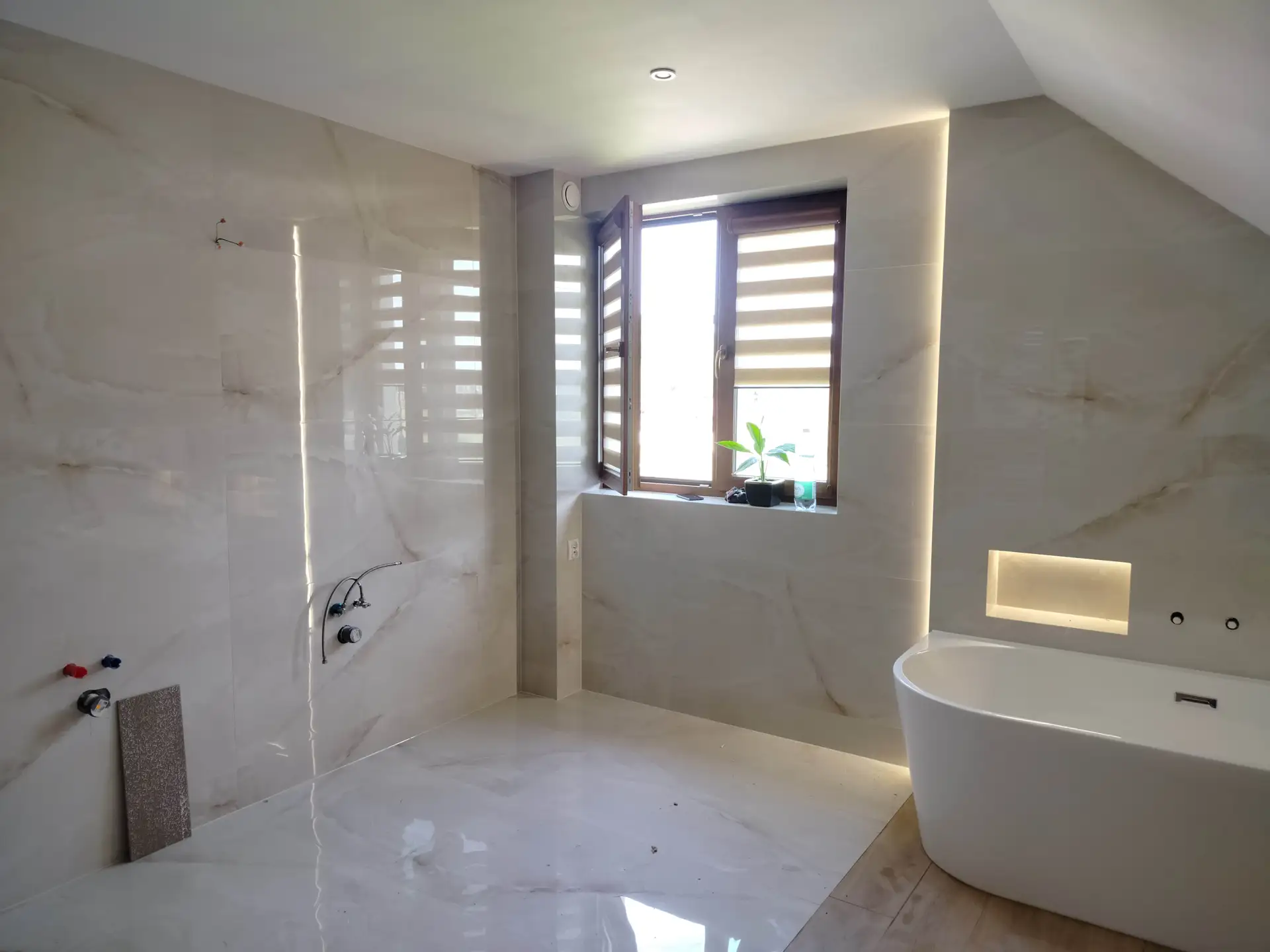 {'content': 'Nasza misja: budowa zaufania i jakości', 'mask': False}