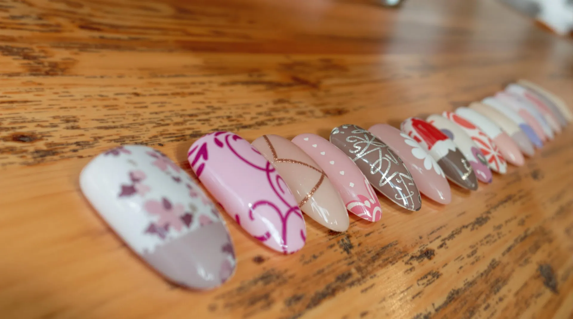 Sztuka stylizacji paznokci: trendy i porady od specjalistów